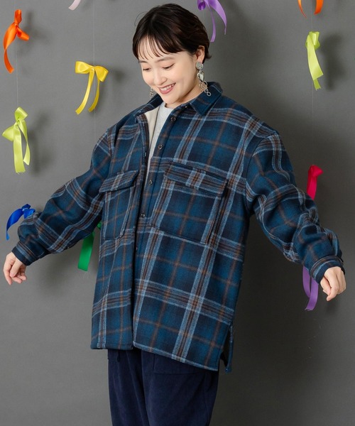 ScoLar（スカラー）の「153758：わんコレ柄ネルチェック×ボアシャツアウター（Tシャツ/カットソー・レディース・ネイビー/ブラウン・M）」の4枚目の写真