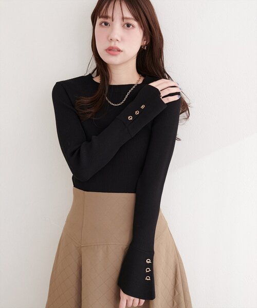 natural couture（ナチュラルクチュール）の「袖口ハトメ釦クルーネックニットプルオーバー（ニット/セーター・レディース・ピンク/グレー/ミント/イエロー/オフホワイト/ブラック・FREE）」の3枚目の写真