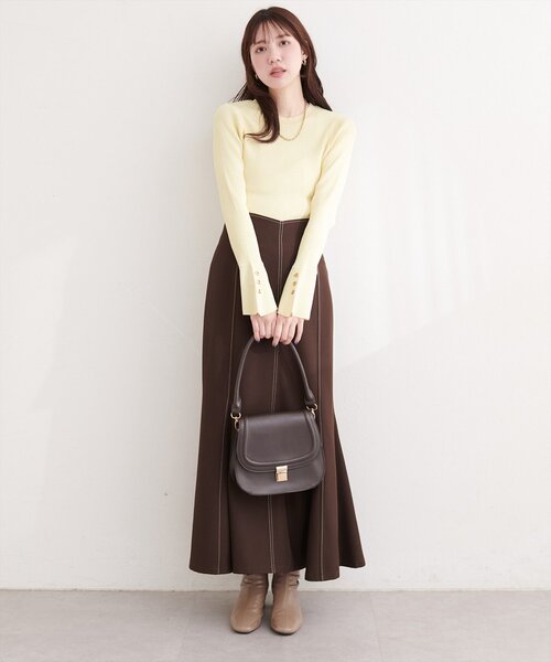 natural couture（ナチュラルクチュール）の「袖口ハトメ釦クルーネックニットプルオーバー（ニット/セーター・レディース・ピンク/グレー/ミント/イエロー/オフホワイト/ブラック・FREE）」の8枚目の写真