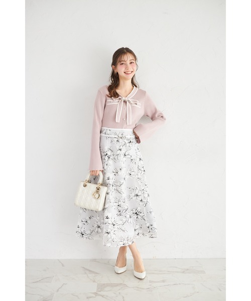 tocco closet(トッコ クローゼット)の「ウエストビット付きオパールフラワープリントフレアスカート(スカート・レディース・オフホワイト/ブラック・M)」の3枚目の写真