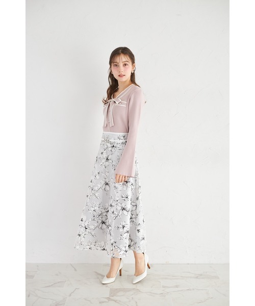 tocco closet(トッコ クローゼット)の「ウエストビット付きオパールフラワープリントフレアスカート(スカート・レディース・オフホワイト/ブラック・M)」の5枚目の写真