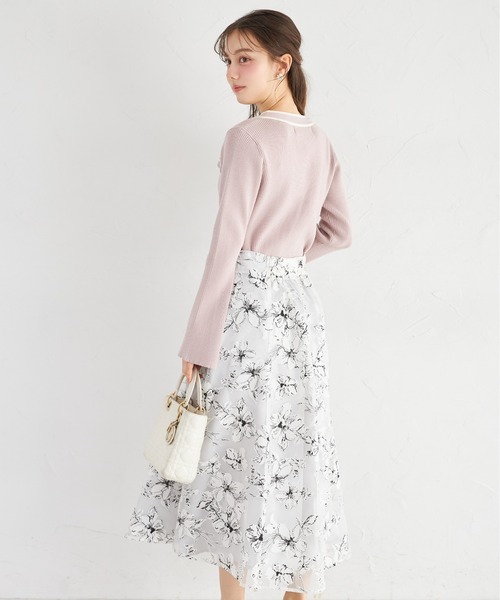 tocco closet(トッコ クローゼット)の「ウエストビット付きオパールフラワープリントフレアスカート(スカート・レディース・オフホワイト/ブラック・M)」の8枚目の写真