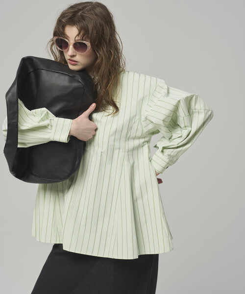 Firsthand（ファーストハンド）の「Firsthand/ファーストハンド フレアシルエット スキッパー バルーンスリーブ シャツ（シャツ/ブラウス・レディース・ミント/ホワイト/ブラック/サックスブルー・FREE）」の5枚目の写真