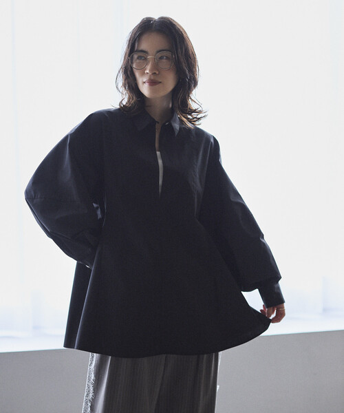 Firsthand（ファーストハンド）の「Firsthand/ファーストハンド フレアシルエット スキッパー バルーンスリーブ シャツ（シャツ/ブラウス・レディース・ミント/ホワイト/ブラック/サックスブルー・FREE）」の7枚目の写真