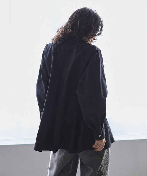 Firsthand（ファーストハンド）の「Firsthand/ファーストハンド フレアシルエット スキッパー バルーンスリーブ シャツ（シャツ/ブラウス・レディース・ミント/ホワイト/ブラック/サックスブルー・FREE）」の12枚目の写真