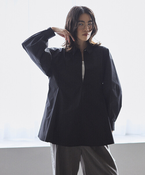 Firsthand（ファーストハンド）の「Firsthand/ファーストハンド フレアシルエット スキッパー バルーンスリーブ シャツ（シャツ/ブラウス・レディース・ミント/ホワイト/ブラック/サックスブルー・FREE）」の17枚目の写真