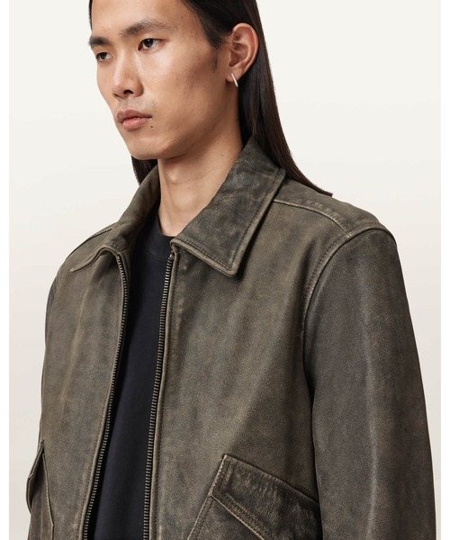 ALLSAINTS(オールセインツ)の「MARLAND AVIATOR LEATHER JACKET | MARLAND アビエーター レザー ジャケット(その他アウター・メンズ・ブラック系その他・XL/XS/S/L/M)」の4枚目の写真