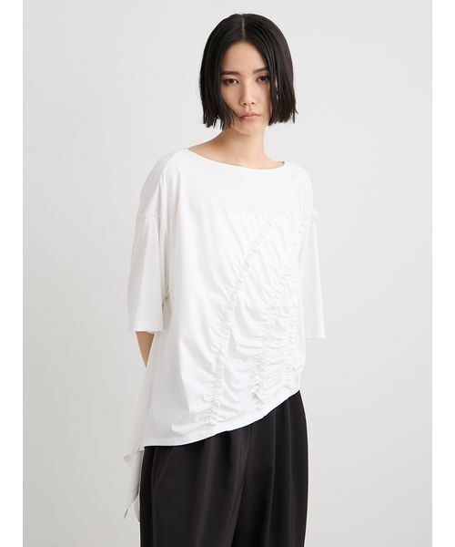 MIESROHE（ミースロエ）の「【洗える】【Nuriコラボ】ギャザーカットトップス（Tシャツ/カットソー・レディース・ブラック/ホワイト・F）」の6枚目の写真