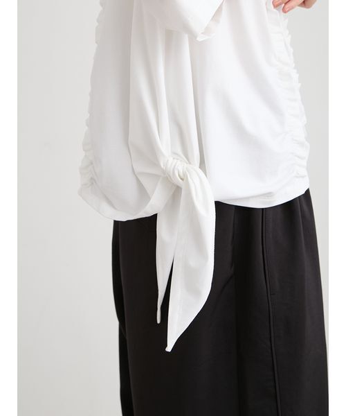 MIESROHE（ミースロエ）の「【洗える】【Nuriコラボ】ギャザーカットトップス（Tシャツ/カットソー・レディース・ブラック/ホワイト・F）」の13枚目の写真