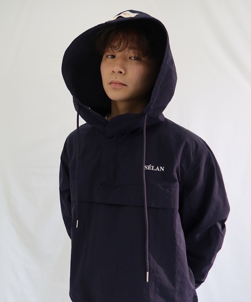 UNDERSTATEMENTs(アンダーステイトメント)の「【ユニセックス】ロゴ刺繍アノラックパーカー/チェック&無地(パーカー・メンズ・ベージュ系その他/ライトグリーン/ネイビー/オレンジ系その他/ライトブルー/ピンク系その他・MEDIUM/LARGE)」の4枚目の写真