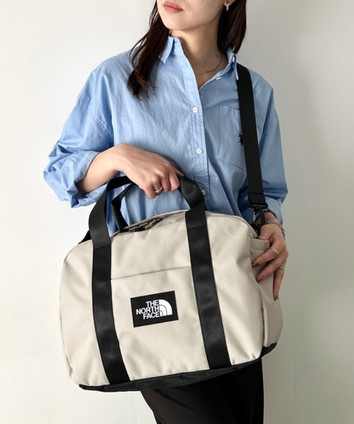 THE NORTH FACE（ザノースフェイス）の「THE NORTH FACE(ザ・ノースフェイス)/大容量 2WAY ヘリテージ カーゴ ボストン ショルダーバッグ/HERITAGE CARGO_PLUS（ショルダーバッグ・レディース・グレイッシュベージュ/ブラック・FREE）」の11枚目の写真