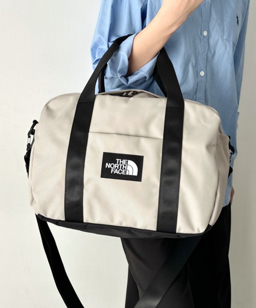 THE NORTH FACE（ザノースフェイス）の「THE NORTH FACE(ザ・ノースフェイス)/大容量 2WAY ヘリテージ カーゴ ボストン ショルダーバッグ/HERITAGE CARGO_PLUS（ショルダーバッグ・レディース・グレイッシュベージュ/ブラック・FREE）」の16枚目の写真