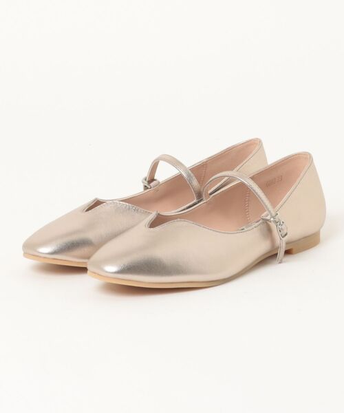 JILL STUART（ジルスチュアート）の「オールウェザー対応ストラップカッターパンプス（レインシューズ・レディース・プラチナム/ブラック・23.5cm/23.0cm/22.5cm/22.0cm/24.5cm/24.0cm）」の2枚目の写真