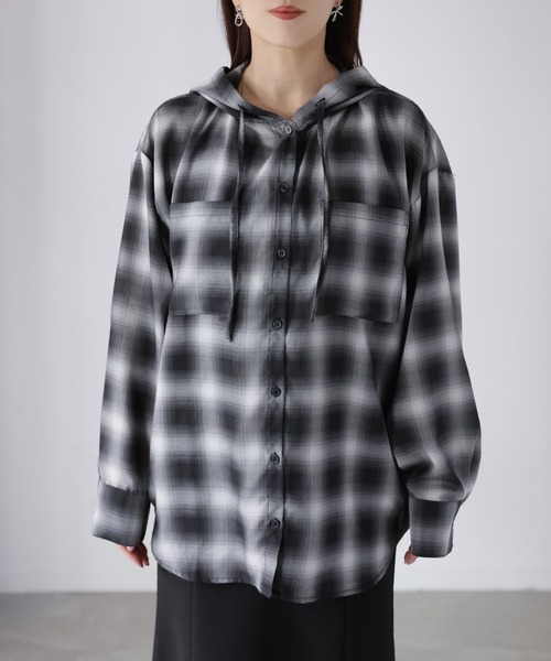 Riberry（リベリー）の「オーバーサイズフードチェックシャツ（シャツ/ブラウス・レディース・ブラック/オフホワイト/グリーン・FREE）」の11枚目の写真