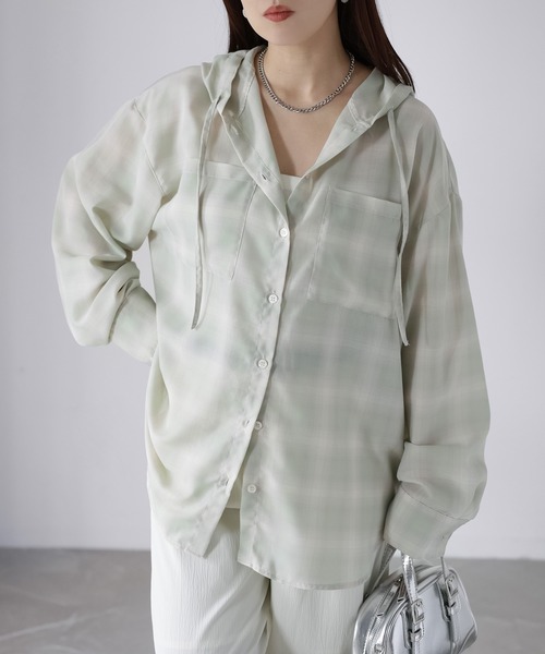 Riberry（リベリー）の「オーバーサイズフードチェックシャツ（シャツ/ブラウス・レディース・ブラック/オフホワイト/グリーン・FREE）」の17枚目の写真