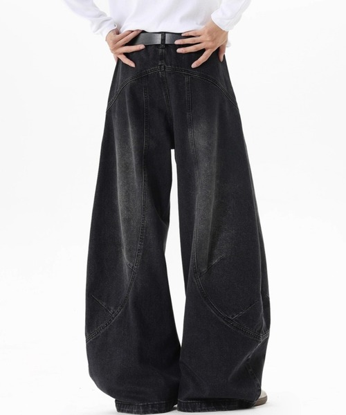SHIBUYA Zy.(シブヤジー)の「ORBIT CURVE SILHOUETTE PANTS(デニムパンツ・メンズ・ブラック・S/M/L)」の4枚目の写真