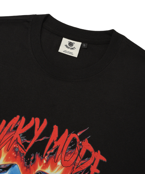 DYSFUNCT(ディスファンクト)の「LUCKY MODE DICE T-SHIRT(BLACK)(Tシャツ/カットソー・メンズ・その他・SMALL/MEDIUM/LARGE)」の3枚目の写真