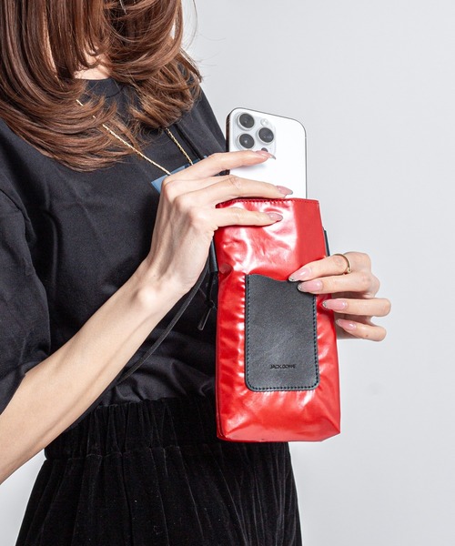 Jack Gomme(ジャックゴム)の「【JACK GOMME】スマートフォンホルダー LIKID(ショルダーバッグ・レディース・レッド/コーラル/シャンパン/ブラック/アイボリー/ライトブルー・FREE)」の5枚目の写真