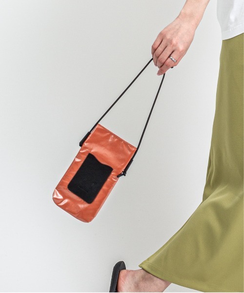 Jack Gomme(ジャックゴム)の「【JACK GOMME】スマートフォンホルダー LIKID(ショルダーバッグ・レディース・レッド/コーラル/シャンパン/ブラック/アイボリー/ライトブルー・FREE)」の6枚目の写真