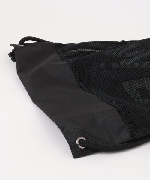 NEW ERA(ニューエラ)の「【NEW ERA/ニューエラ】デイサック 150D NEW ERAロゴ ブラック リフレクトシルバー(バックパック/リュック・メンズ・ブラック・FREE)」の3枚目の写真