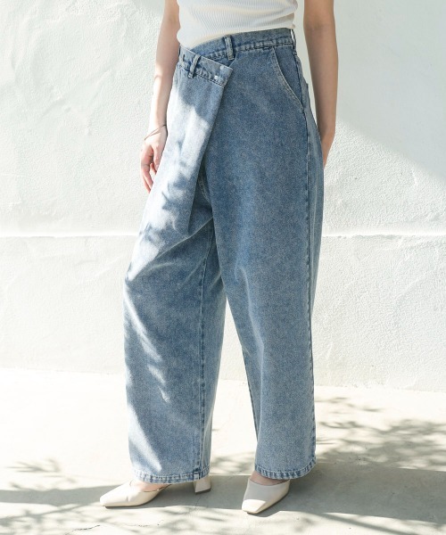 Bou Jeloud(ブージュルード)の「アシメラップデニムパンツ(デニムパンツ・レディース・ブラック/ブルー・MEDIUM)」の2枚目の写真