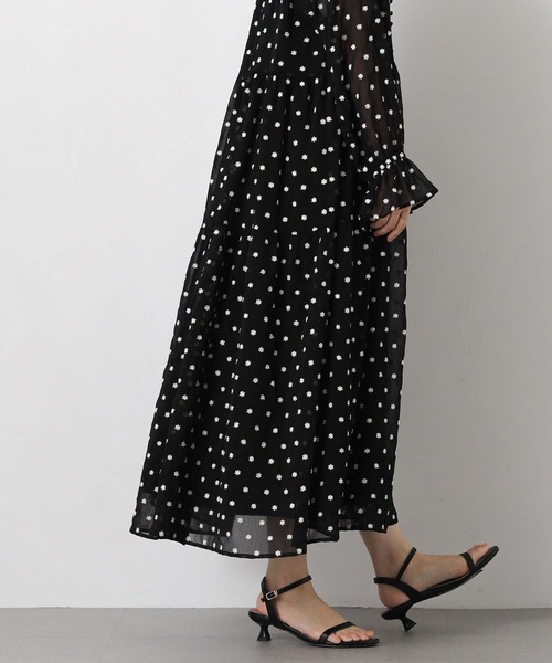 Gready Brilliant（グレディブリリアン）の「花刺繍ティアードワンピ（ワンピース・レディース・ブラック×ホワイト・38）」の15枚目の写真