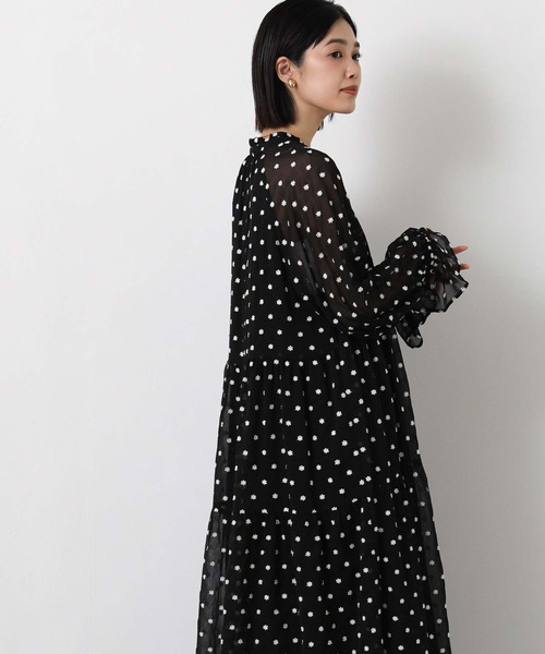 Gready Brilliant（グレディブリリアン）の「花刺繍ティアードワンピ（ワンピース・レディース・ブラック×ホワイト・38）」の11枚目の写真