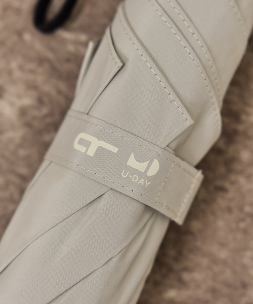 ADAM ET ROPE'（アダムエロペ）の「形状記憶折りたたみ晴雨兼用傘/遮光（折りたたみ傘・レディース・ブラック/グレー・FREE）」の8枚目の写真