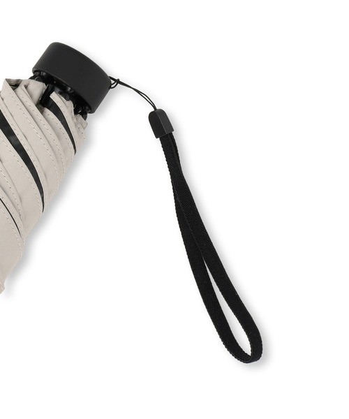 ADAM ET ROPE'（アダムエロペ）の「形状記憶折りたたみ晴雨兼用傘/遮光（折りたたみ傘・レディース・ブラック/グレー・FREE）」の17枚目の写真