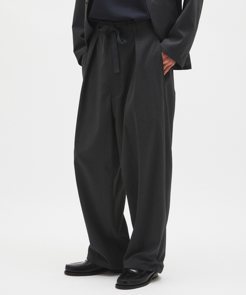 JOURNAL STANDARD（ジャーナルスタンダード）の「EVALET / エバレット ST オーバー パンツ "セットアップ着用可能"（スラックス・メンズ・ブラック系その他/カーキ/ネイビー・MEDIUM/SMALL/LARGE）」の9枚目の写真