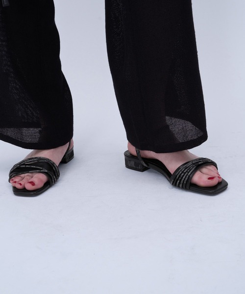 HARE（ハレ）の「ナローストラップフラットサンダル(HARE)（サンダル・レディース・ブラック・MEDIUM/LARGE）」の8枚目の写真