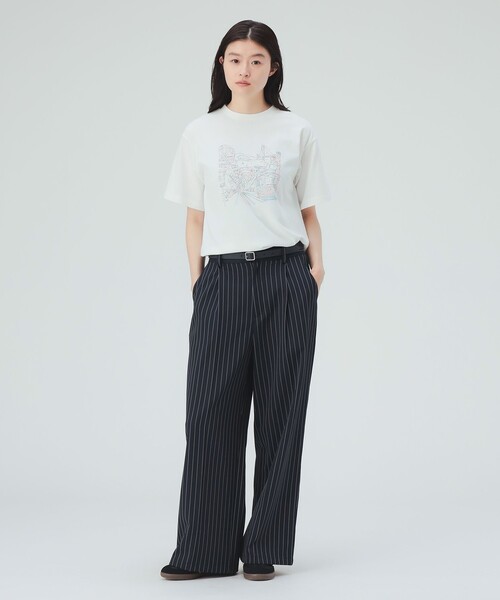 BEAMS HEART(ビームスハート)の「カラフルプリント Tシャツ(Tシャツ/カットソー・レディース・チャコールグレー/レッド/オフホワイト・FREE)」の4枚目の写真
