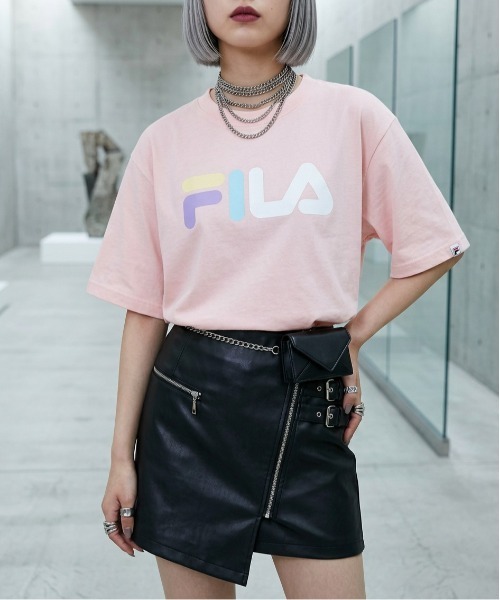 FILA(フィラ)の「OVERSIZED S/S T-SHIRT(Tシャツ/カットソー・レディース・ホワイト/ネイビー/ピンク・XL/L/M)」の3枚目の写真