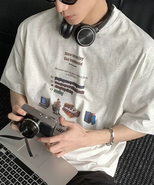 WESTBOY(ウエストボーイ)の「Y2K レトロ英字プリント Tシャツ WO26S8TP04(Tシャツ/カットソー・メンズ・ライトグレー/ブラック・L/XL/M)」の2枚目の写真
