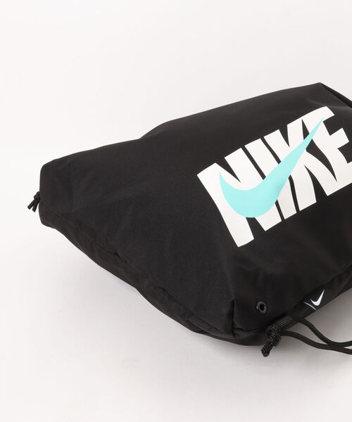 San-ai Resort 三愛水着楽園(サンアイリゾート サンアイミズギラクエン)の「【NIKE】ナイキ 水陸両用 26SSプールバッグ/ナイキブランドロゴ/2026新作ナイキ ドローストプールバッグ(スイムグッズ・レディース・グレー/ブラック系その他/ラベンダー/ネイビー/ミント/ブラック系その他2・ONE SIZE)」の8枚目の写真