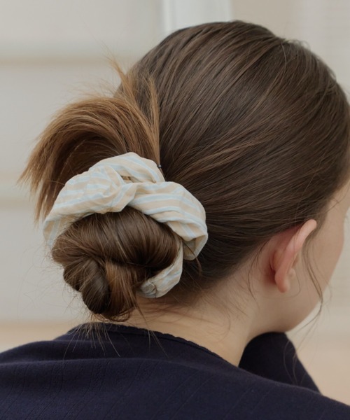 GIUNON(ジウノン)の「pastel stripe scrunchie / パステルストライプシュシュ(シュシュ・レディース・ピンク/ブルー/ベージュ/ライトブルー・FREE)」の2枚目の写真