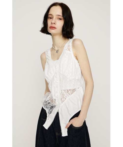 SLY(スライ)の「ASYMMETRY PATCHWORK LACE GILET アシンメトリーパッチワークレースジレ 春服 夏服(シャツ/ブラウス・レディース・オフホワイト/ブラック・FREE)」の15枚目の写真