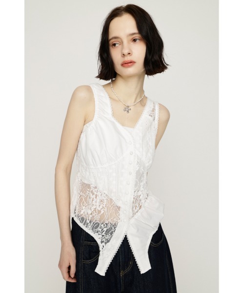 SLY(スライ)の「ASYMMETRY PATCHWORK LACE GILET アシンメトリーパッチワークレースジレ 春服 夏服(シャツ/ブラウス・レディース・オフホワイト/ブラック・FREE)」の4枚目の写真