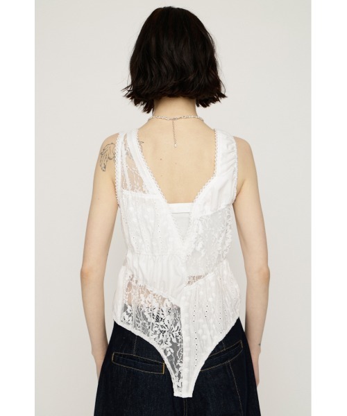 SLY(スライ)の「ASYMMETRY PATCHWORK LACE GILET アシンメトリーパッチワークレースジレ 春服 夏服(シャツ/ブラウス・レディース・オフホワイト/ブラック・FREE)」の7枚目の写真