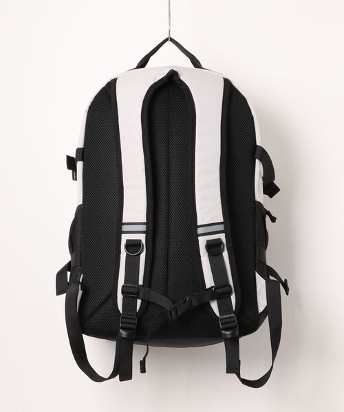 Reebok(リーボック)の「【Reebok/リーボック】【通勤・通学にちょうどいい27L A4サイズ対応】マルチポケットバックパック PC収納ポケット付き スポーツ ジム ストリート スポーティー リュック(バックパック/リュック・メンズ・チャコールグレー/アイボリー/ブラック・FREE)」の19枚目の写真