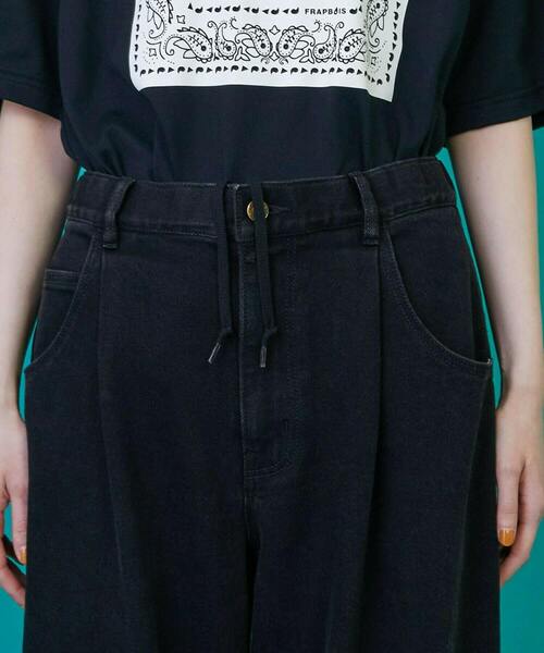 FRAPBOIS（フラボア）の「カーブデニム3 パンツ（その他パンツ・レディース・ブルー/ブラック・3/2/1/0）」の13枚目の写真