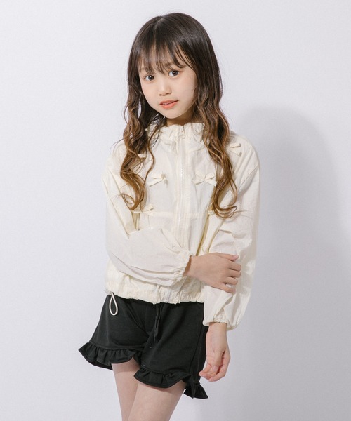 URBAN CHERRY(アーバンチェリー)の「ミニリボンデザインシアーパーカー(パーカー・キッズ・アイボリー・110cm/130cm)」の2枚目の写真