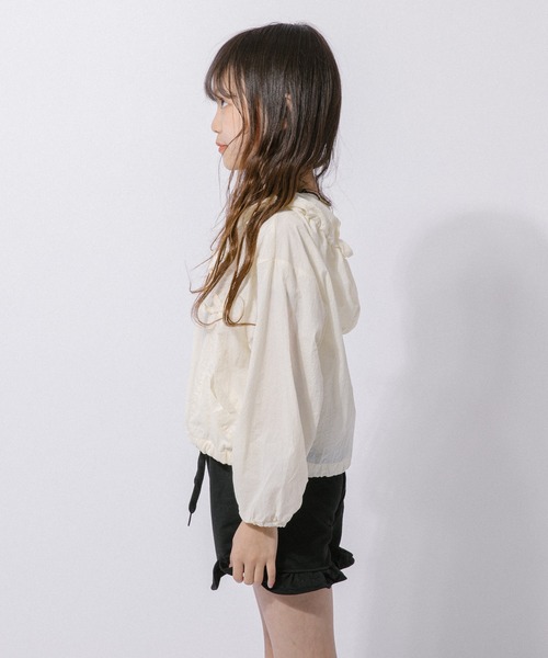 URBAN CHERRY(アーバンチェリー)の「ミニリボンデザインシアーパーカー(パーカー・キッズ・アイボリー・110cm/130cm)」の3枚目の写真
