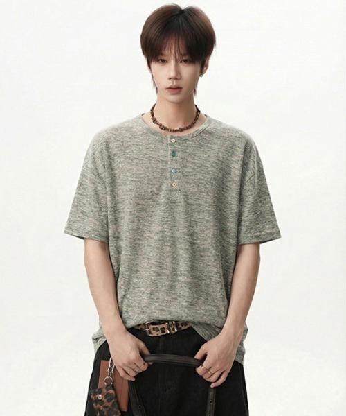 Ressaca(レサーカ)の「オーバーサイズヘンリーネックTシャツ(Tシャツ/カットソー・メンズ・ベージュ/グリーン・XL/L/M)」の10枚目の写真