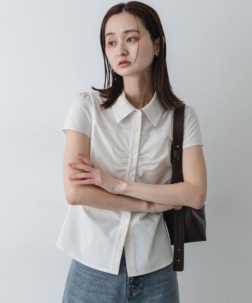 SENSE OF PLACE by URBAN RESEARCH(センスオブプレイスバイアーバンリサーチ)の「パフスリーブコンパクトギャザーシャツ(シャツ/ブラウス・レディース・アイボリー/チャコールグレー/ブルー系その他・ONE)」の10枚目の写真
