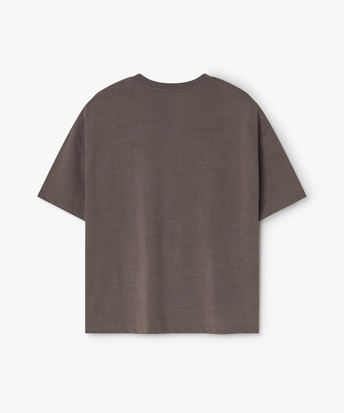 WEST GRAND BOULEVARD（ウエストグランドブルバード）の「アーバンピグメントワンポケットクロップTシャツCOCOA（Tシャツ/カットソー・メンズ・その他・MEDIUM/LARGE/X-LARGE）」の2枚目の写真