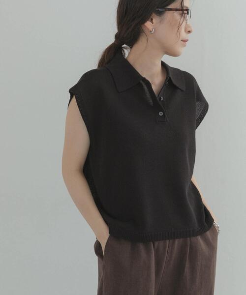 URBAN RESEARCH DOORS(アーバンリサーチドアーズ)の「『WEB限定』フレンチスリーブポロニット(ニット/セーター・レディース・ベージュ/レッド/ブラック・FREE)」の5枚目の写真
