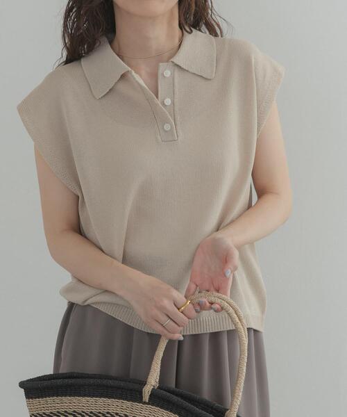 URBAN RESEARCH DOORS（アーバンリサーチドアーズ）の「『WEB限定』フレンチスリーブポロニット（ニット/セーター・レディース・ベージュ/レッド/ブラック・FREE）」の4枚目の写真