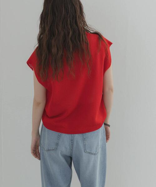 URBAN RESEARCH DOORS（アーバンリサーチドアーズ）の「『WEB限定』フレンチスリーブポロニット（ニット/セーター・レディース・ベージュ/レッド/ブラック・FREE）」の13枚目の写真