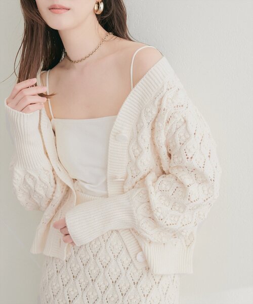 natural couture(ナチュラルクチュール)の「【6/12~6/14限定受注販売】前後2WAYケーブル編みニット(ニット/セーター・レディース・チャコールグレー/ブラック/アイボリー/ボルドー・FREE)」の6枚目の写真